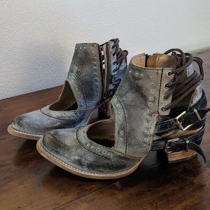 Freebird by Steven Dessert - Ice - Size 9